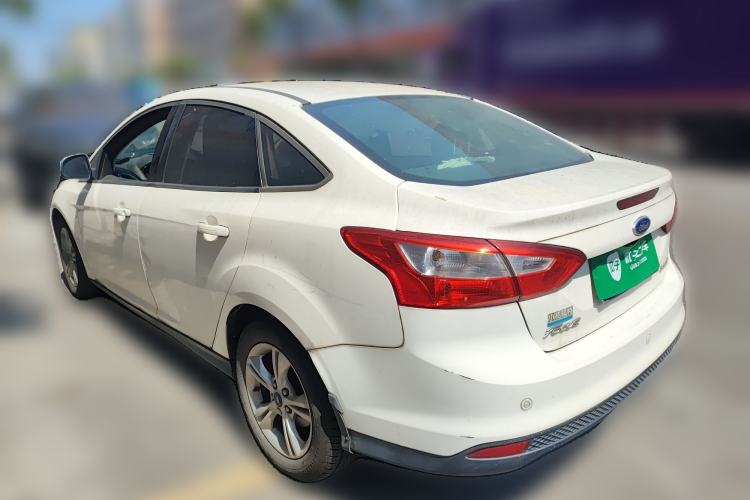 Used Ford Focus 2012 Sedan 1.6L Automatic Fashion Edition
