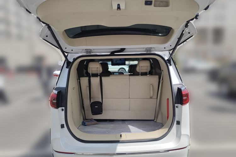 Used Buick GL8 2022 ES Landtrek 653T Luxury Edition