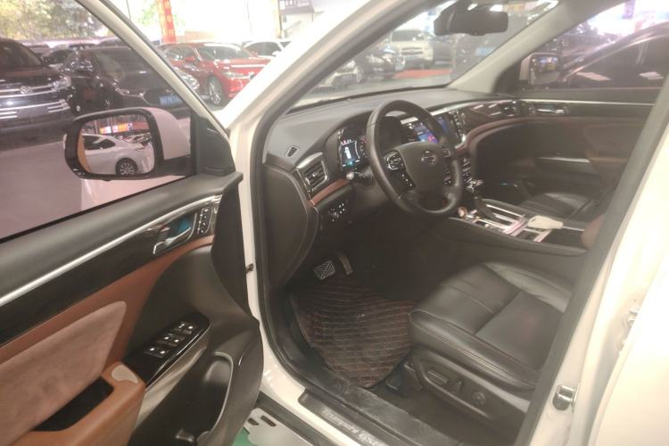 Used GAC Trumpchi GS8 2017 320T Two-Wheel Drive Luxury Smart Connectivity Version (7 Seats) Driver Seat