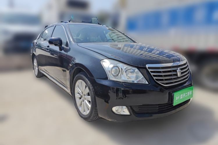 Used Toyota Crown 2010 2.5L Royal Leather Navigation Edition Front Right 45 Deg