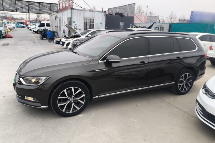 Used Volkswagen Variant 2016 380TSI Two-Wheel-Drive Style Edition