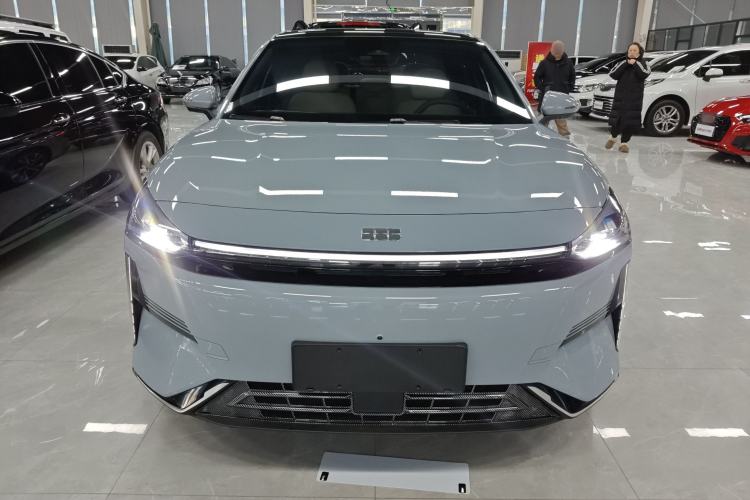 Used Geely Galaxy L6 2023 125km Starship Front