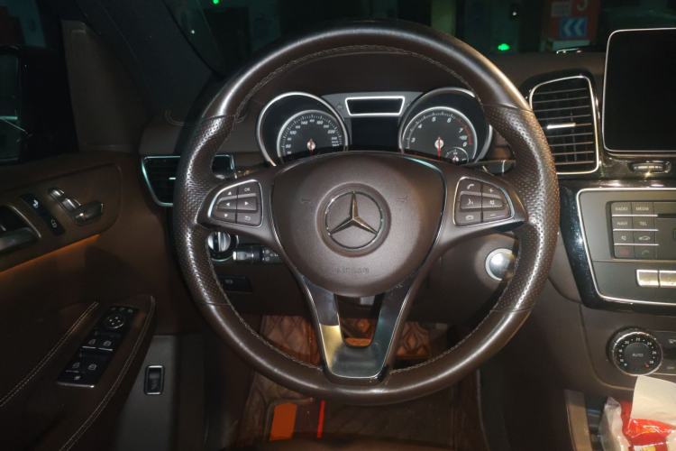 Used Mercedes-Benz GLE 2017 GLE 320 4MATIC Luxury Model