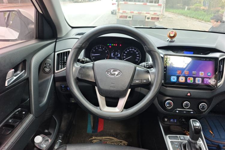 Used Hyundai ix25 2015 1.6L Automatic Two-Wheel Drive Smart GLS Trim Steering Wheel