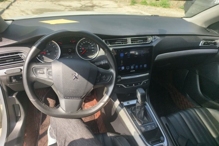 Used Peugeot 408 2019 360THP Automatic Luxury Edition China VI Standard Interior 1