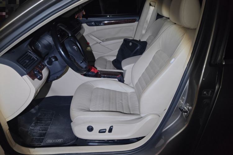 Used Volkswagen Passat 2013 1.8TSI DSG Prestige Edition Left Front Seat