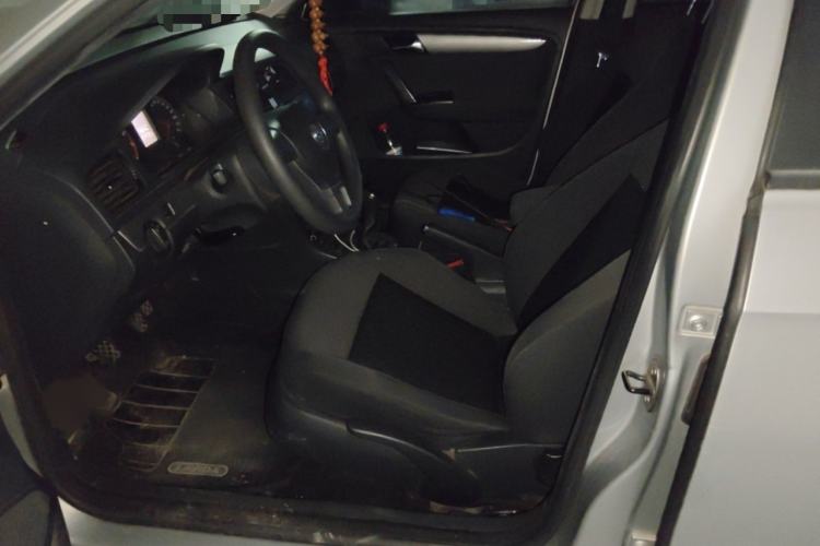 Used Volkswagen Lavida 2013 Revised Classic 1.6L Manual Fashion Edition Left Front Seat