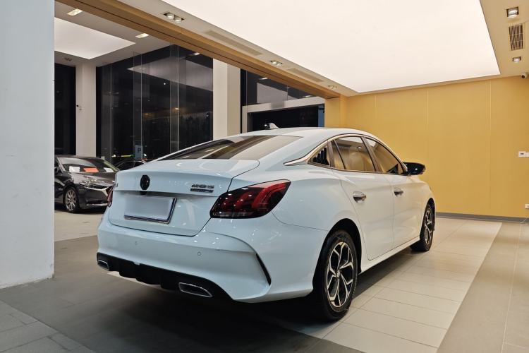 Used MG 5 2022 180 DVVT CVT Youth Luxury Edition
