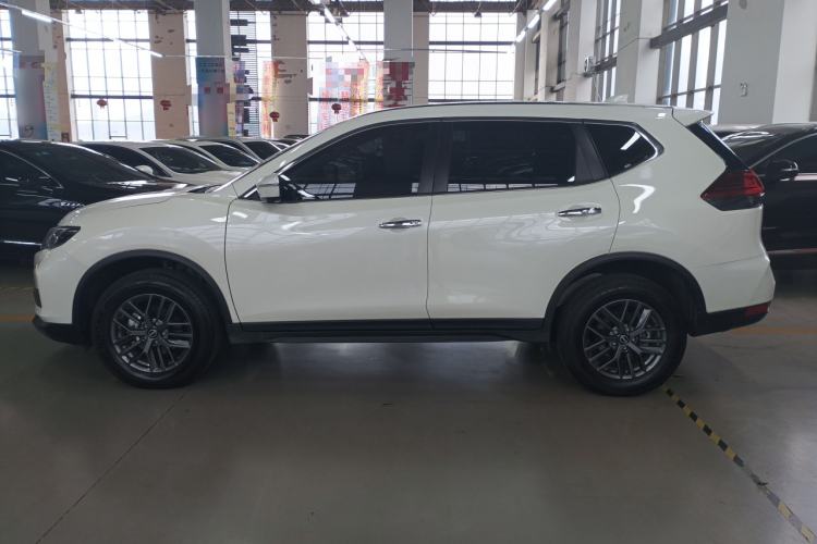 Used Nissan X-Trail 2025 Honor 2.0L Two-Wheel Drive Genuine Edition
