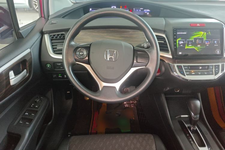 Used Honda Jade 2017 1.8L automatic Comfort version 5 seats