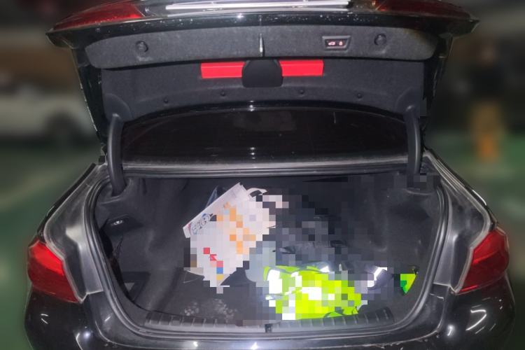 Used BMW 5 Series 2018 525Li Luxury Package Trunk