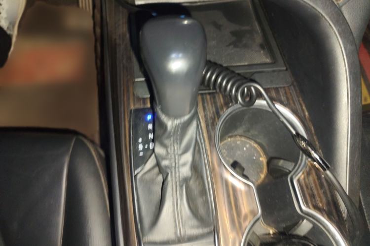 Used Toyota Camry 2019 2.5G Luxury Edition China VI Standard Gear Lever