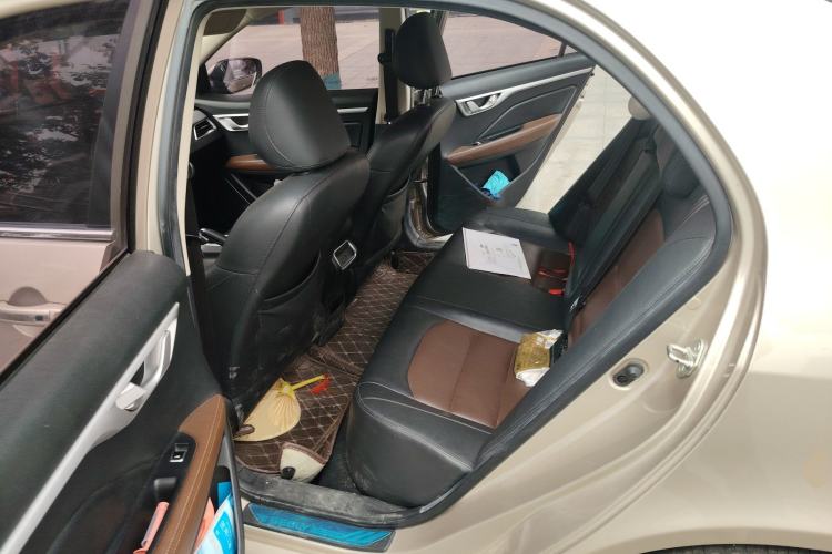 Used Geely Auto Vision 2019 Upgraded Model 1.5L CVT Prestige Version China VI Standard Left Rear Seat