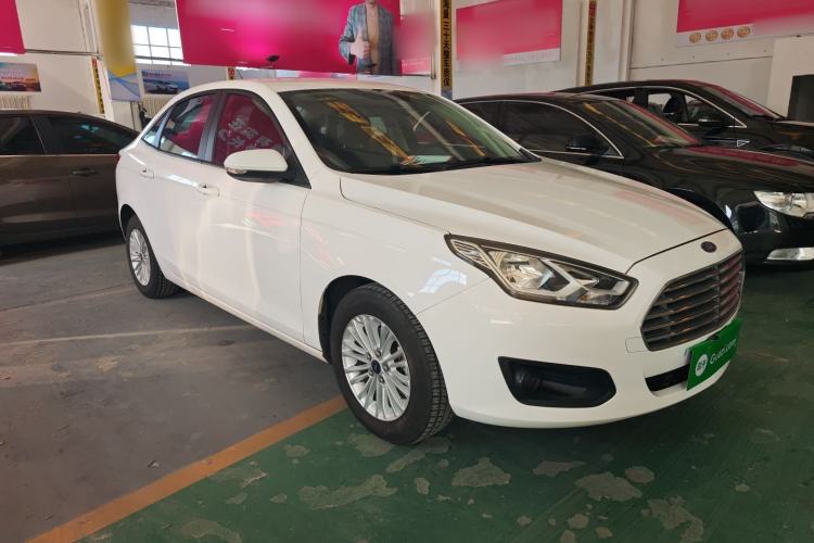 Used Ford Escort 2015 1.5L Manual Comfort Model
