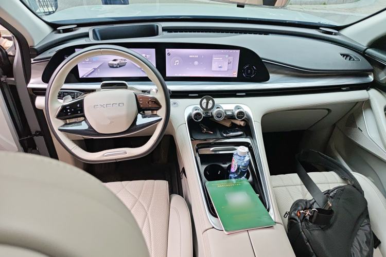 Used EXEED Stellar 2023 400T Four-Wheel Drive Luxury Edition Center Console