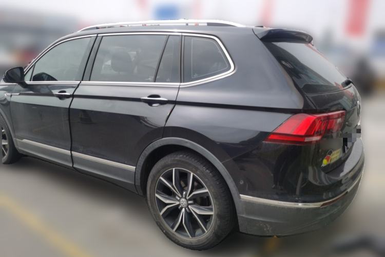 Used Volkswagen Tiguan L 2020 330TSI Automatic Two-Wheel Drive Smart Luxury Edition China VI Standard
