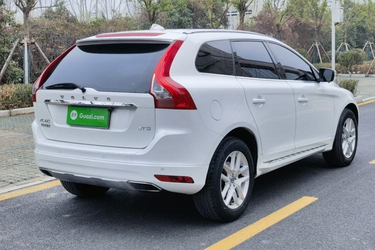 Used Volvo XC60 2017 T5 Smart Upgrade Edition