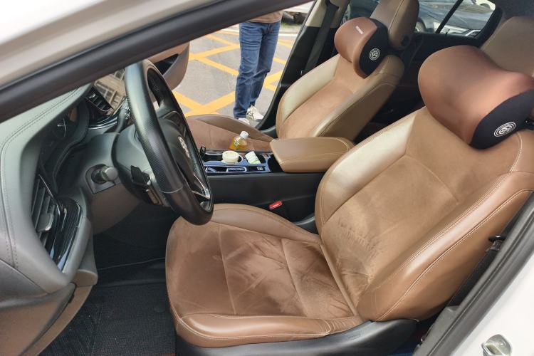 Used Buick Regal 2020 552T Luxury Version Left Front Seat