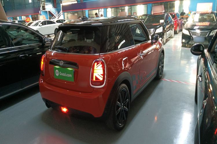 Used MINI MINI 2021 1.5T COOPER Artist
