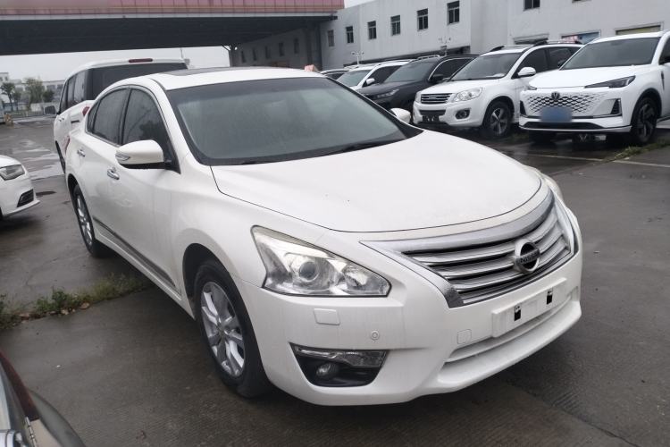 Used Nissan Teana 2013 2.5L XL Leading Edition Front Right 45 Deg