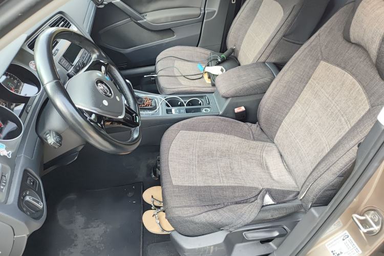 Used Volkswagen Golf 2015 1.6L Automatic Comfort Model
