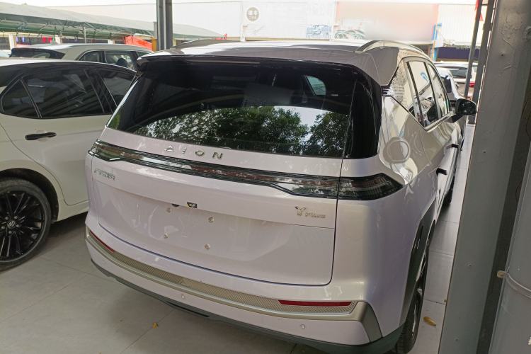 Used AION Y 2022 Plus 70 Smart Edition Rear Right 45 Deg