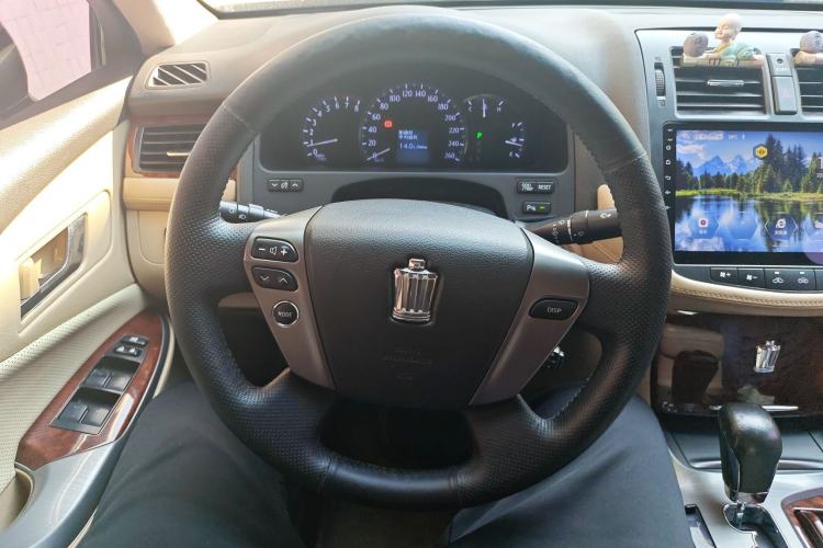 Used Toyota Crown 2012 2.5L Royal Leather Edition Steering Wheel