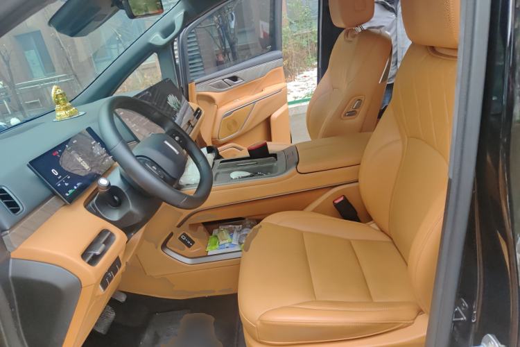 Used Wey Gaoshan 2025 Four-Wheel Drive Alpine 8
