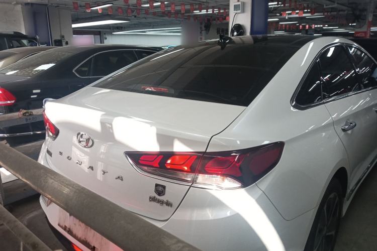 Used Hyundai Sonata Plug-in Hybrid 2018 2.0 PHS Smart Connect Version China VI Standard Rear