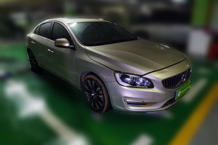 Used Volvo S60 2019 S60L Facelift T5 Intelligent Advanced Edition Front Right 45 Deg