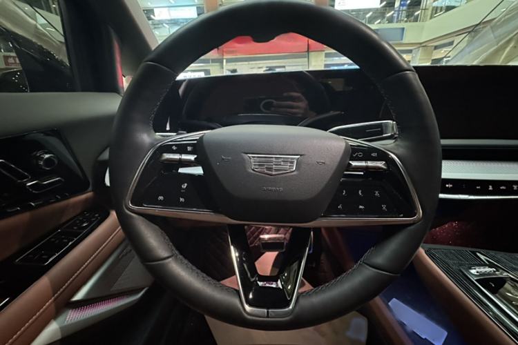 Used Cadillac OPTIQ 2024 Standard Range Version