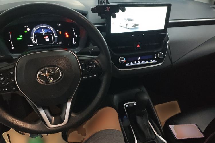 Used Toyota Levin 2023 Smart Electric Hybrid Dual-Engine 1.8L Leading Edition Center Console