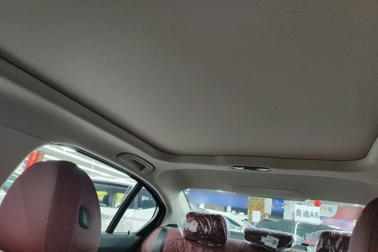 Used BMW 3 Series 2025 330Li M Sport Shadowline Package Headliner