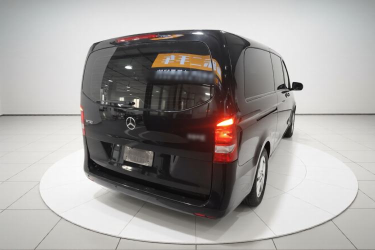 Used Mercedes-Benz Vito 2018 2.0T Elite Version 7 Seats China VI Emission Standard
