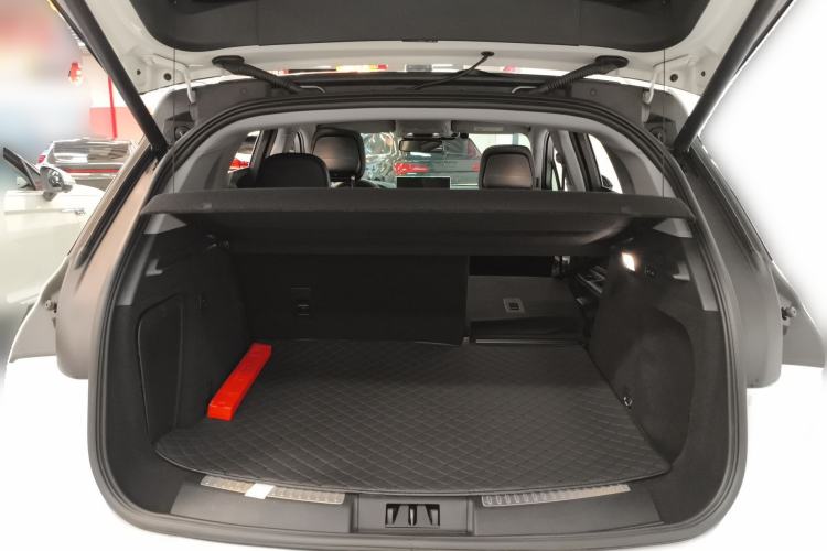 Used Lincoln Corsair 2021 2.0T Two-Wheel-Drive Luxury Edition Trunk