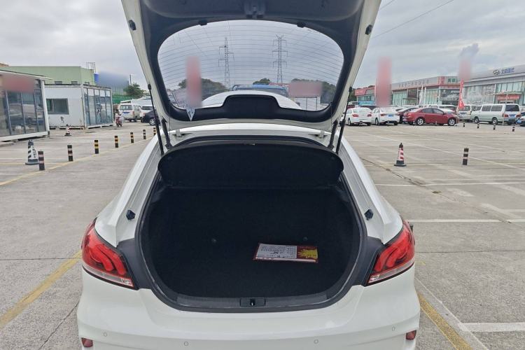 Used MG 6 2017 20T Manual Luxury Smart Connect Version China V Standard