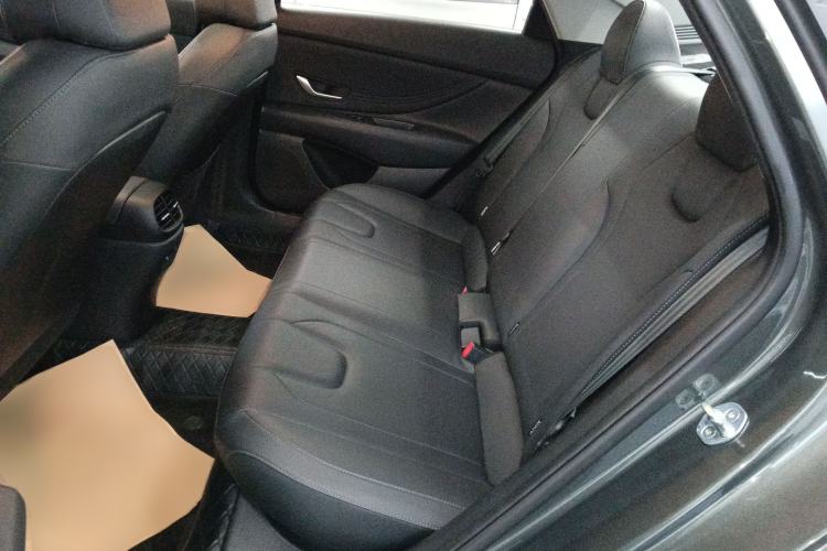 Used Hyundai Elantra 2023 1.5L CVT LUX Prestige Edition