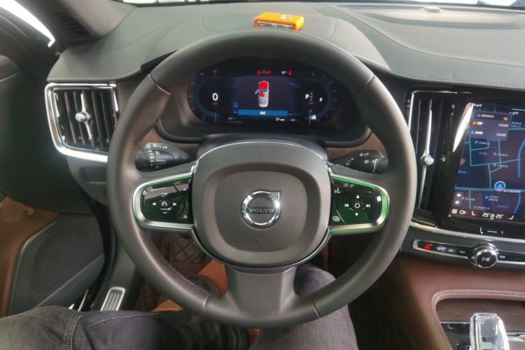 Used Volvo S90 2024 B5 Zhiyuan Luxury Edition
