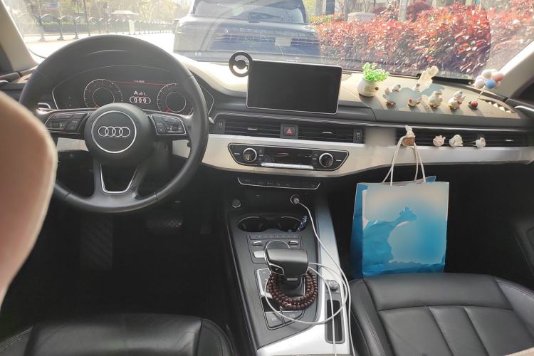 Used Audi A4L 2018 30th Anniversary Edition 40 TFSI Fashion Model