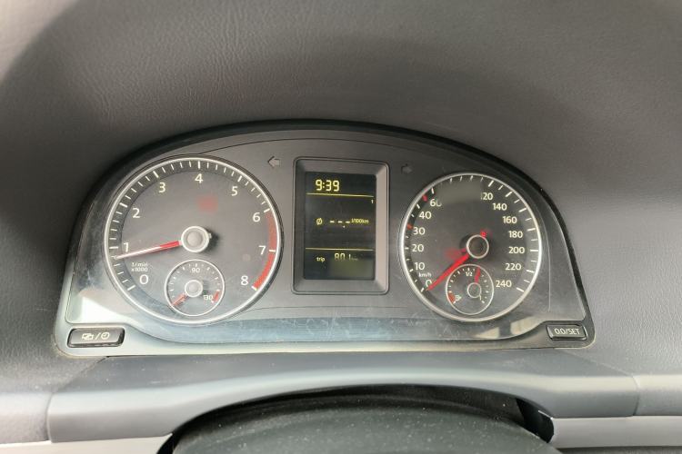 Used Volkswagen Touran 2015 1.4T Manual Fashion Edition 5-Seater Instrument Cluster