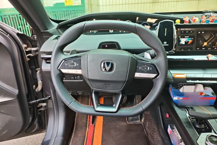 Used CHANGAN UNI-V 2023 1.5T Prestige Model Steering Wheel