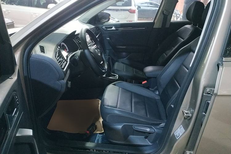 Used Volkswagen T-ROC 2018 280TSI DSG Two-Wheel-Drive Comfort Version China V Standard