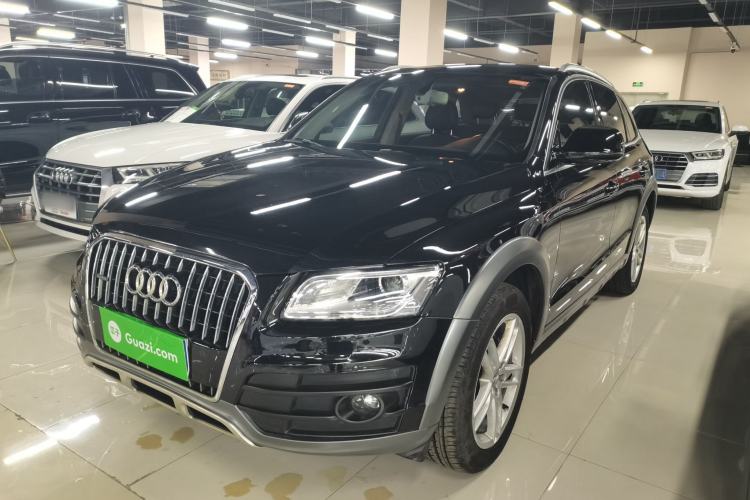 Used Audi Q5 2017 Plus 40 TFSI Technology Model