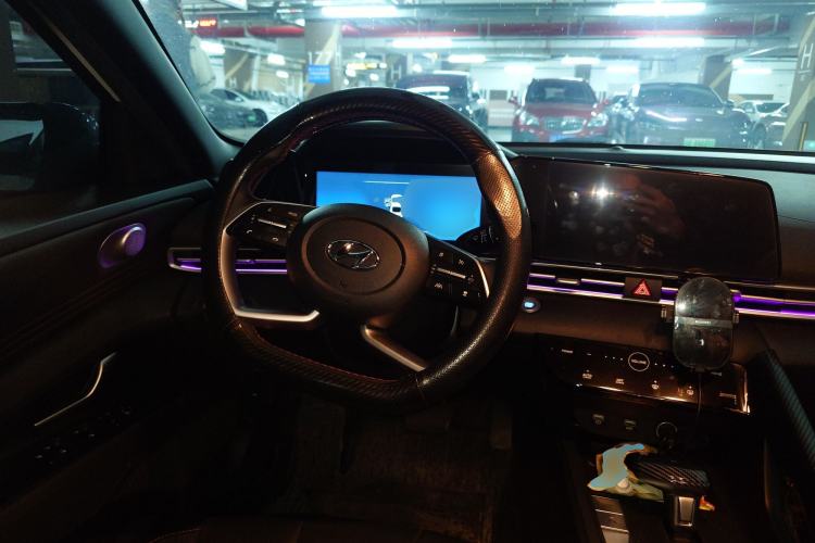 Used Hyundai Elantra 2022 1.5L CVT 20th Anniversary Edition