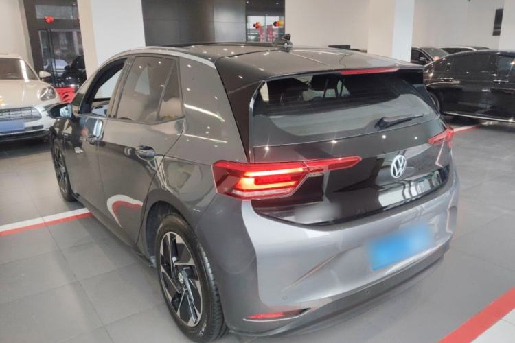 Used Volkswagen ID.3 2024 Outstanding Edition
