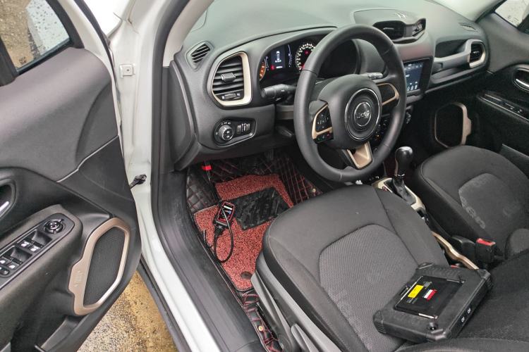 Used Jeep Renegade 2018 Connected Large Screen Version 180T Automatic High-Energy Edition