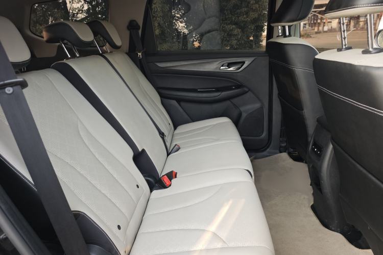 Used Baojun 730 2019 1.5T CVT Flagship Version 7 Seats China V Emission Standard