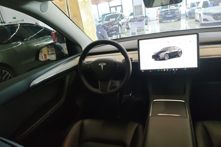 Used Tesla Model Y 2024 Rear-Wheel-Drive Version
