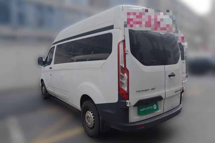 Used Ford Transit 2020 2.0T Diesel Multi-Function Commercial Vehicle Mid-Chassis Low-Roof Design with Dual Rear Doors Meeting China VI Emission Standards