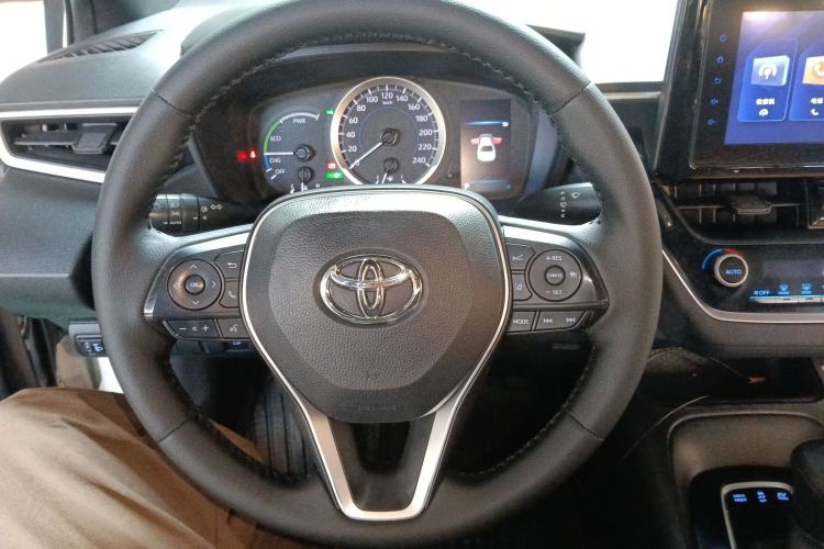 Used Toyota Levin 2022 Dual-Motor 1.8H E-CVT Leading Edition
